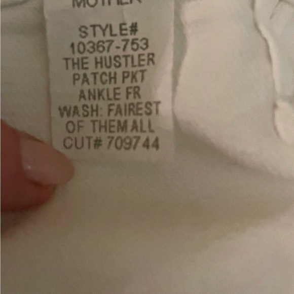 MOTHER The Hustler Patch Pocket Flood Jean in White Premium Denim high waist 28 - Picture 8 of 10